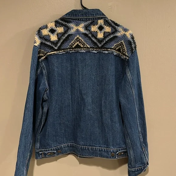 Wrangler Blue Denim Jacket with Patterned Collar - Picture 7 of 7